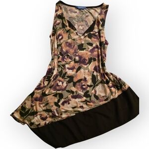 Simply Vera Floral Tank